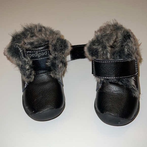 pediped Unisex-Child Boot Crib Shoe black faux fur size 21 - Picture 8 of 8